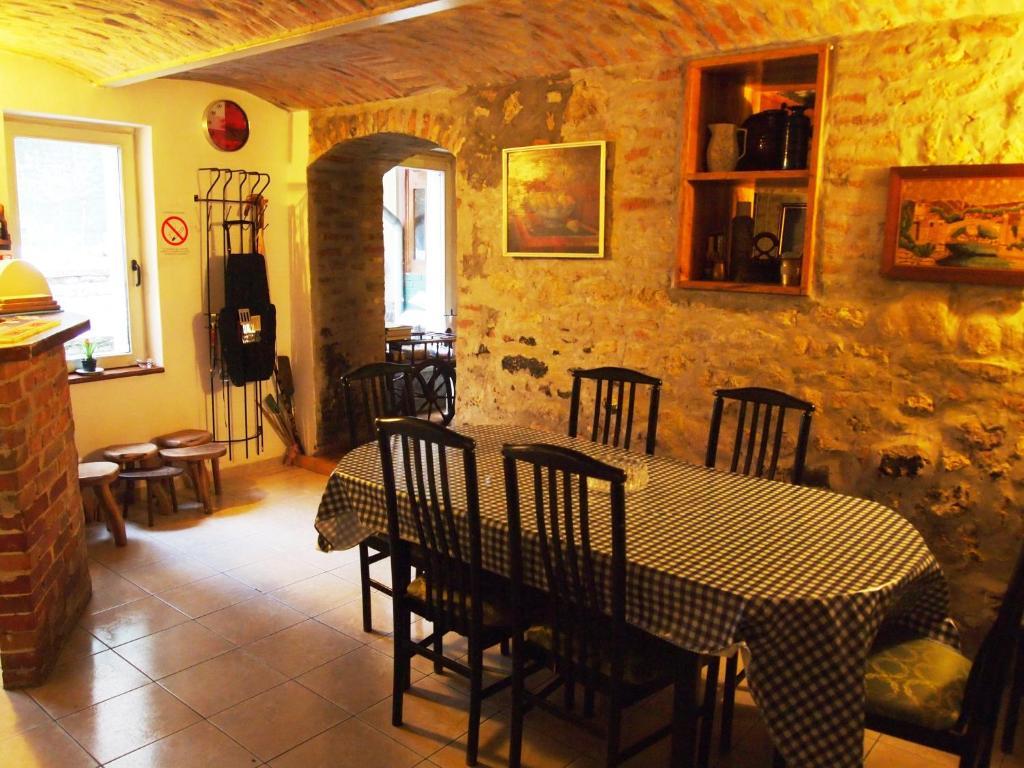 Hedonist Hostel Belgrado Buitenkant foto